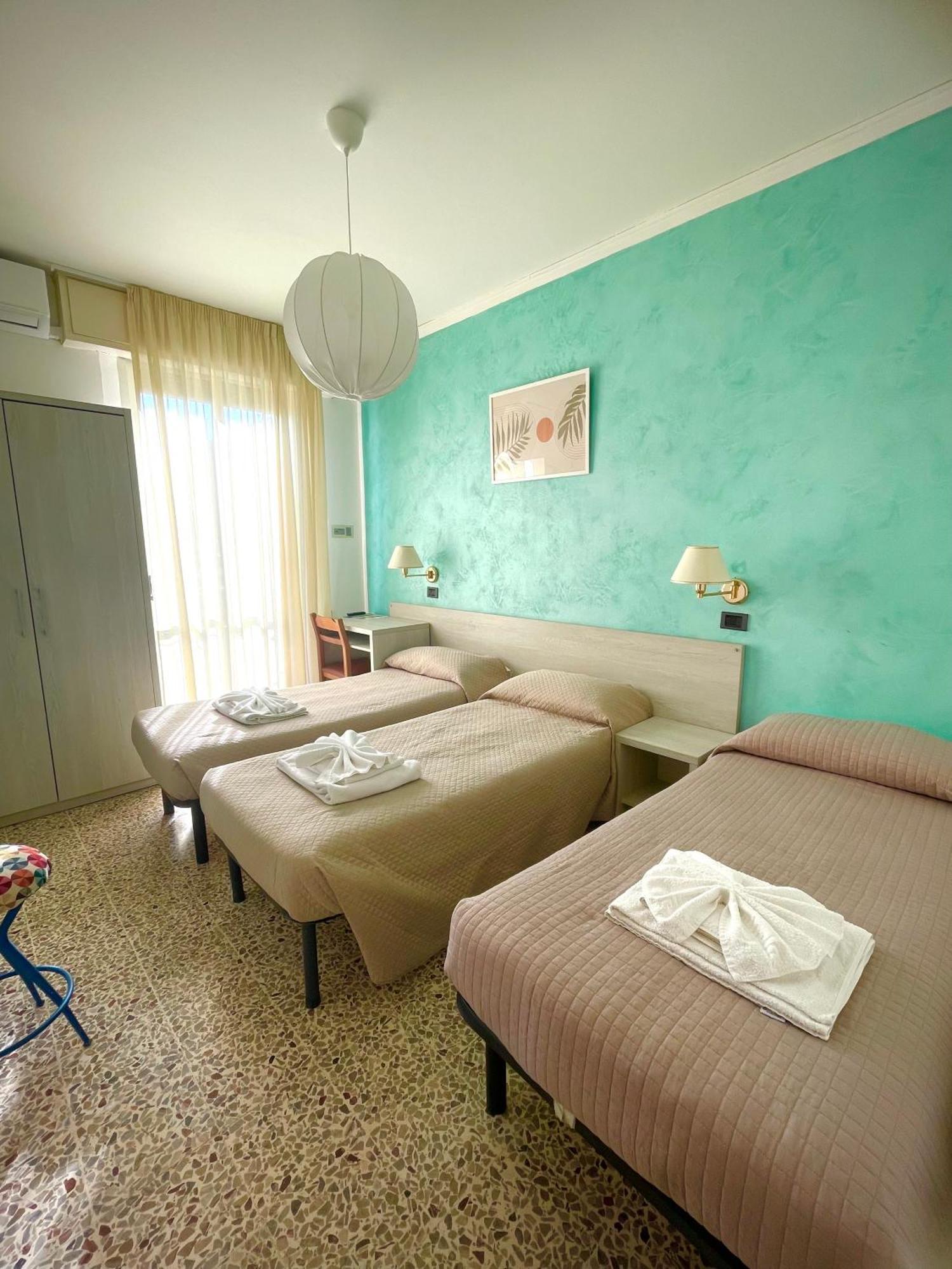 Hotel Reale Rimini Exterior photo