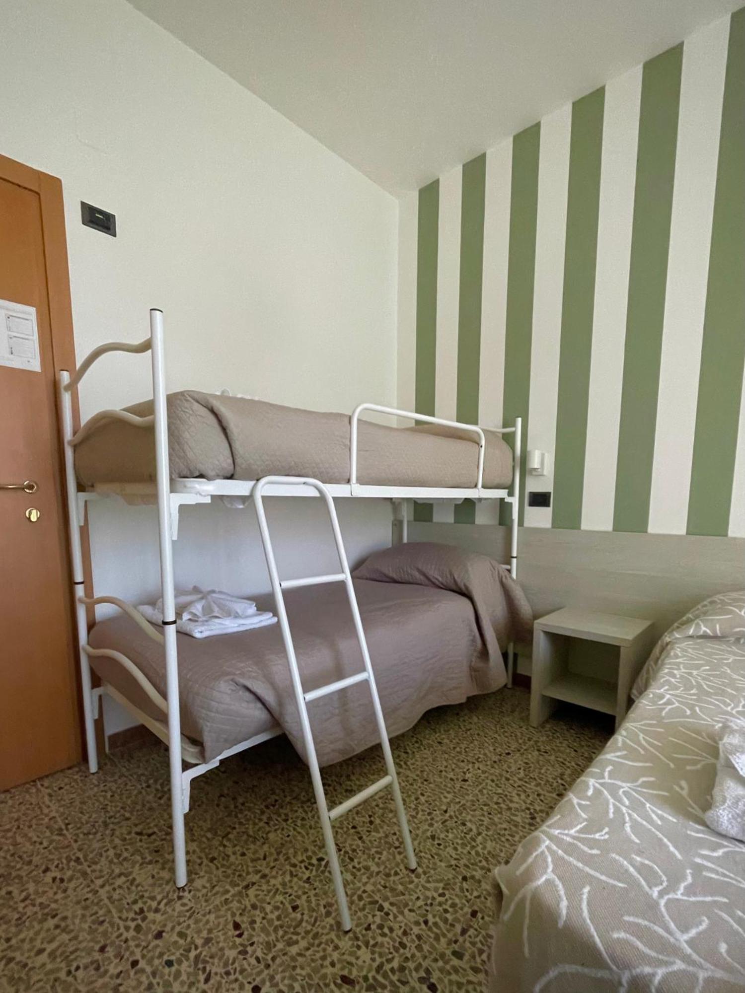 Hotel Reale Rimini Exterior photo